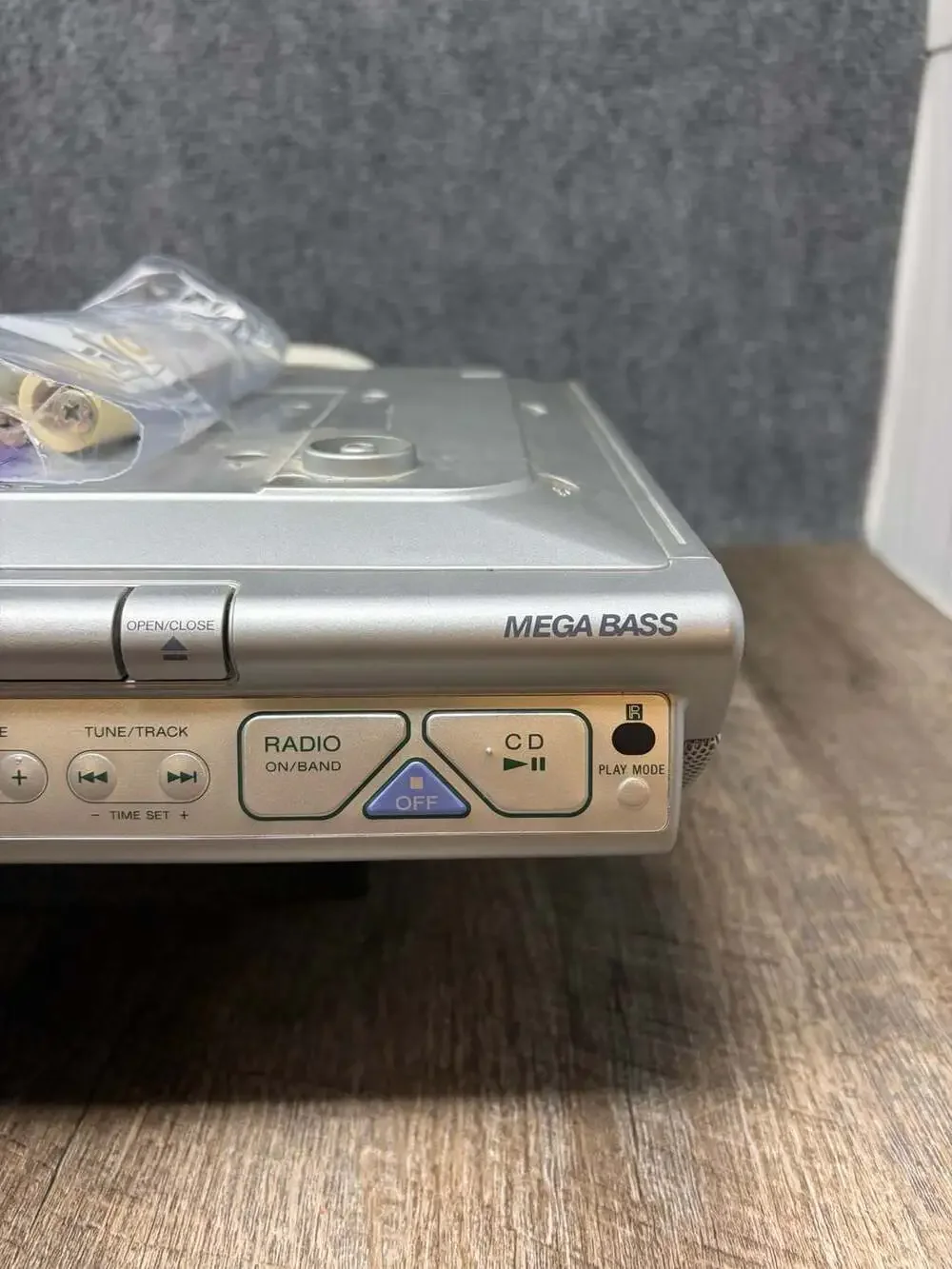 Sony ICF-CD543RM Under Cabinet Kitchen CD Clock Radio Mega Bass W/ Remote TESTED